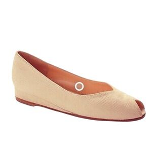 Bruno Magli peeptoe low wedge heels Size 7.5 Ivory gold color